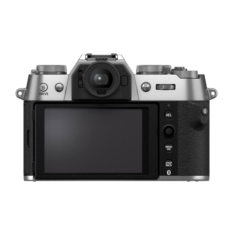 Fujifilm X-T50 Kamera mit silbernem Gehäuse und großem Display.